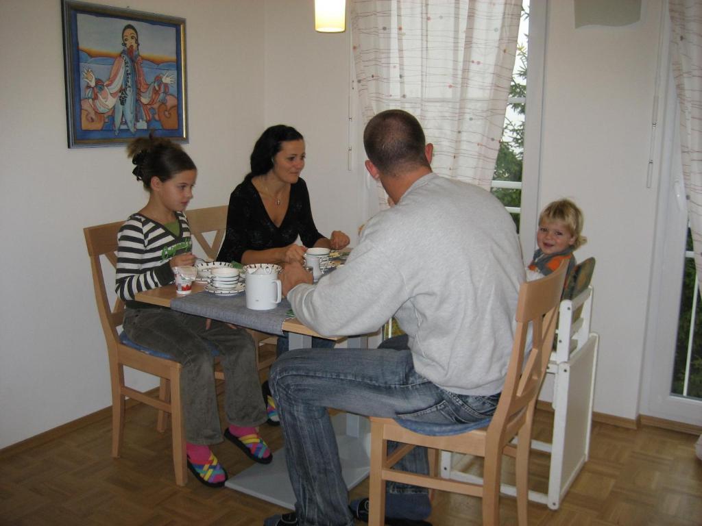 Gastehaus Zieserl Deutsch Kaltenbrunn ภายนอก รูปภาพ