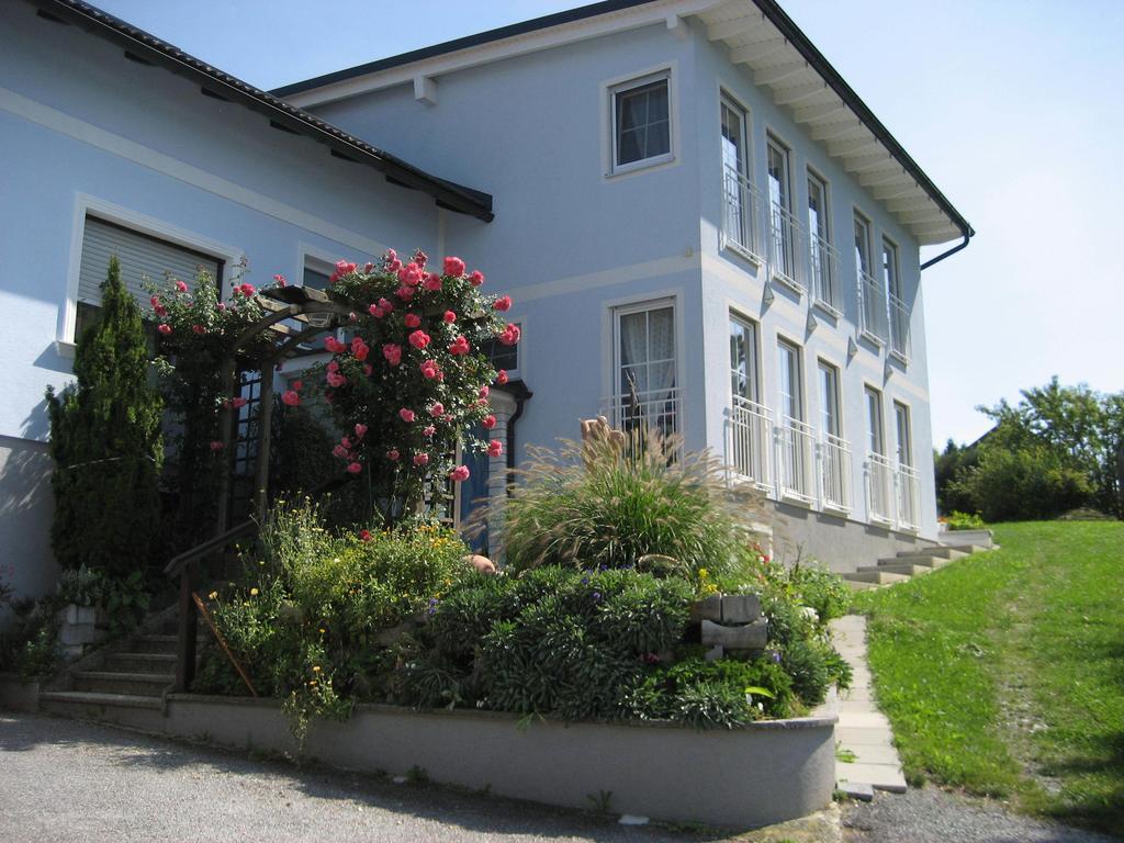 Gastehaus Zieserl Deutsch Kaltenbrunn ภายนอก รูปภาพ